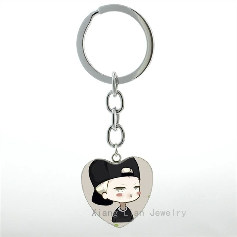 

Kpop EXO SEHUN KAI TAO XIUMIN keychain kawaii Q Version EXO singer image heart pendant key chain ring music fans cute gift HP303