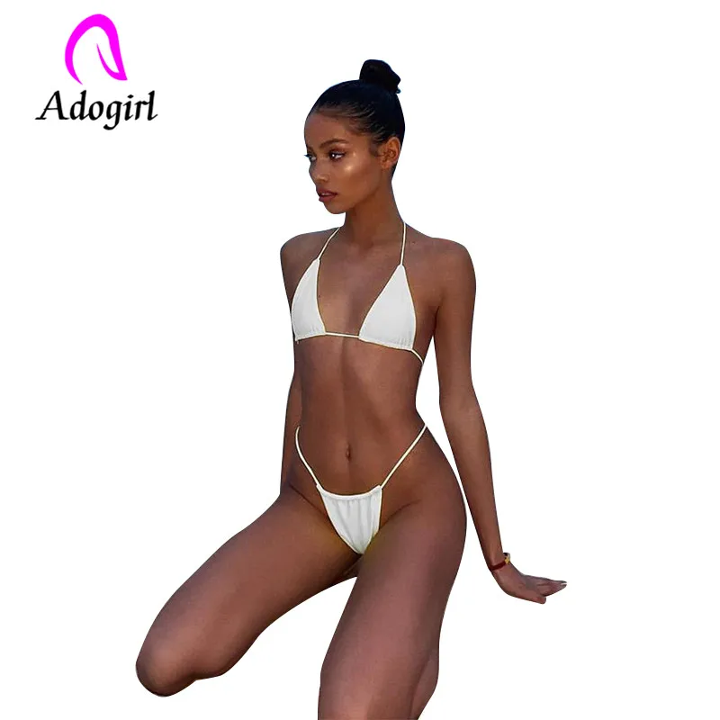 Женский костюм двойка Adogirl белый укороченный топ с лямкой на шее летние пляжные