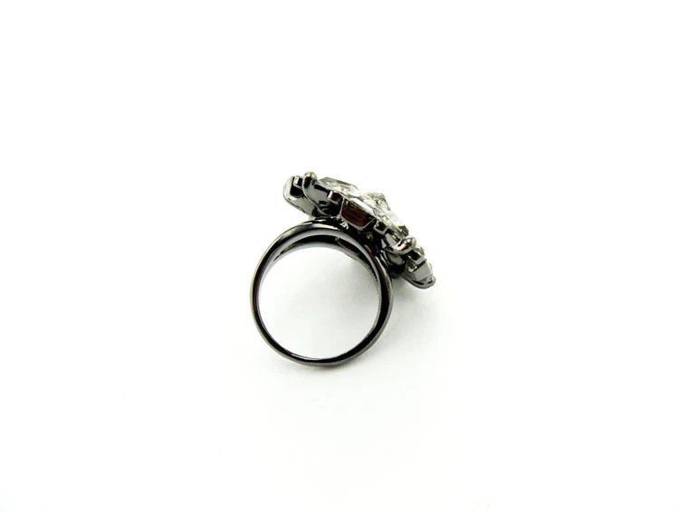 details02