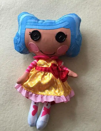 dolls with big heads and button eyes