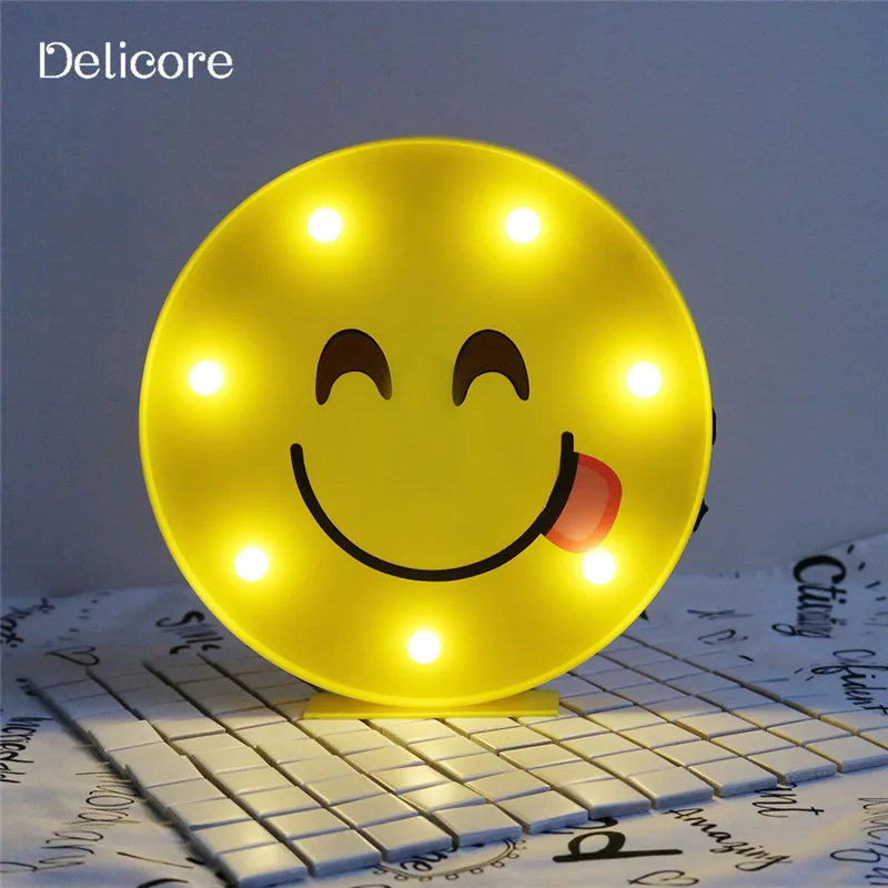 DELICORE Mignon Emoji LED Lumière Emoji Délicieux Jaune En Plastique