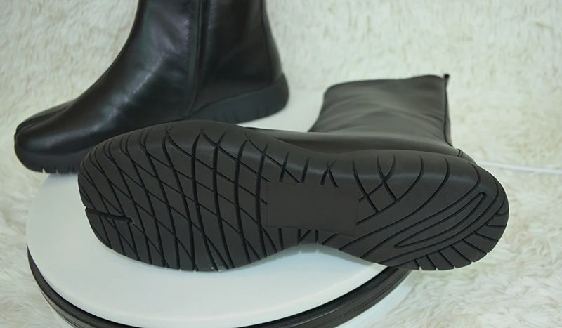 JAWAKYE/Новинка; ботильоны для женщин с разрезом носком; цвет черный, белый; короткие ботиночки из натуральной кожи на платформе; женские зимние ботинки на молнии в стиле ретро