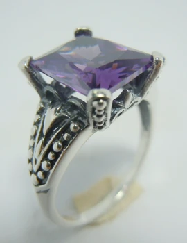 

Europe and the United States princess square ring tide restoring ancient ways people female ring The index finger ring female