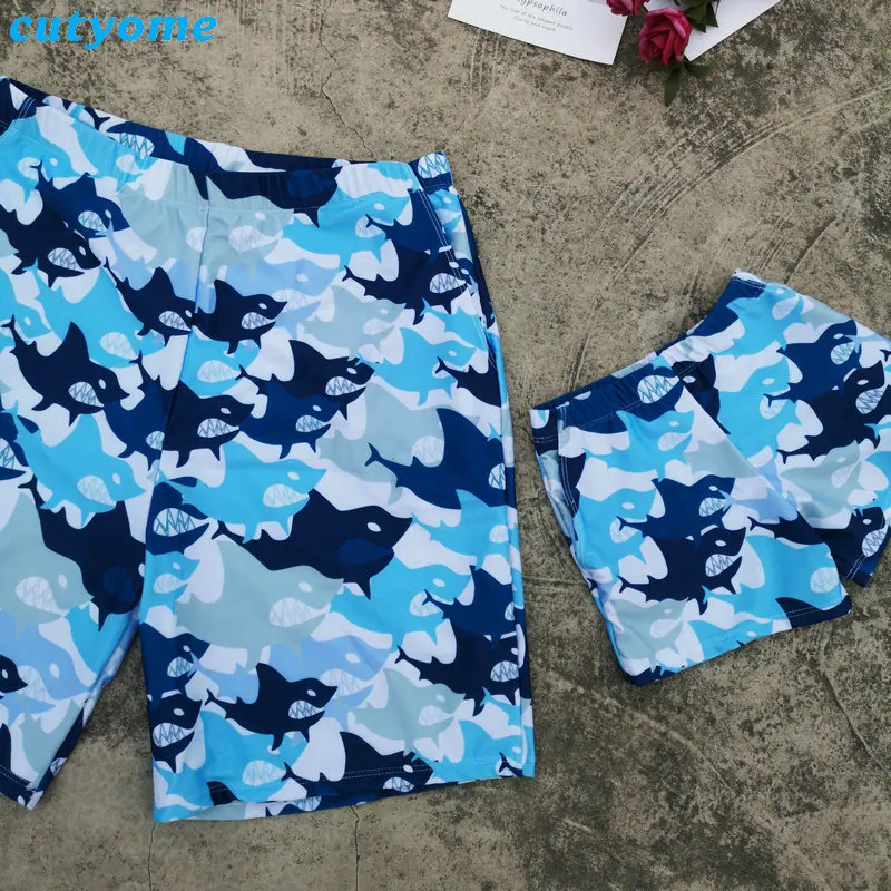 Купальный костюм для папы и сына пляжная одежда с принтом акулы, летние шорты для мальчиков, коллекция года, повседневная одежда для купания купальный костюм