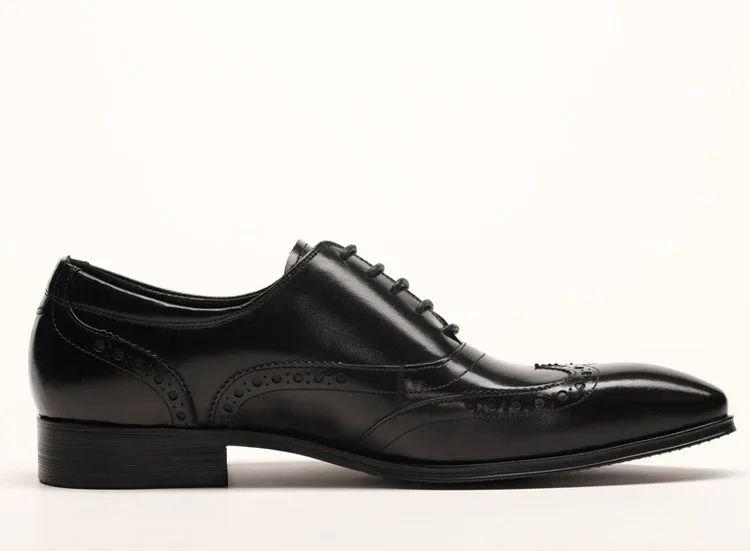 Preto Homens Casual Formal Dedo Britânico Brogue marrom Calçados Escritório Negócios Sapato Qyfcioufu Vestido Couro De Moda Sapatos Genuínos Apontado R65qxw4T