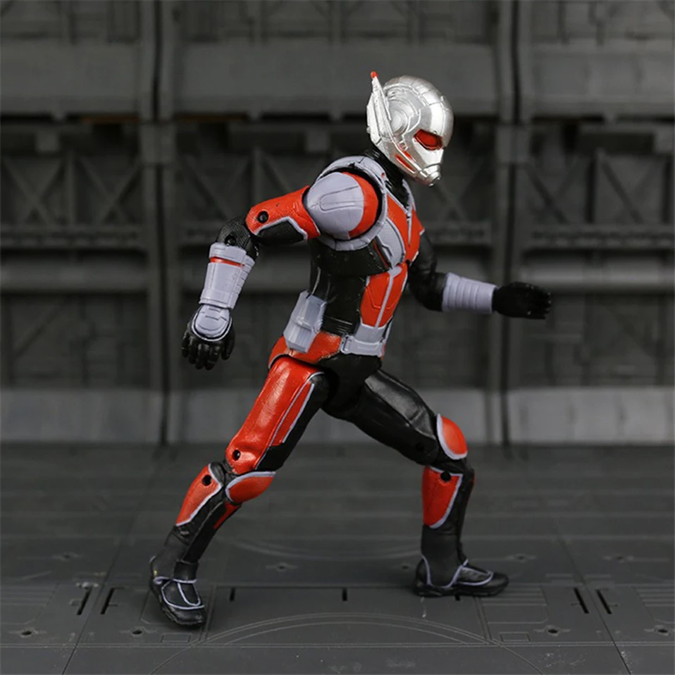 Iron Man Captain America Black Panther Winter Soldier Ant-Man  Falcon Scarlet Witch Vision Hawkeye Action Figure Model Toys N033 (5)