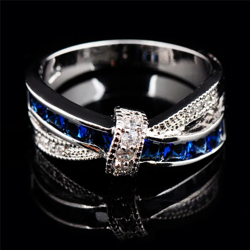 

Classcial Female Small Blue Stone Ring Vintage Silver Cross Wedding Ring Fashion Love Engagement Rings For Women