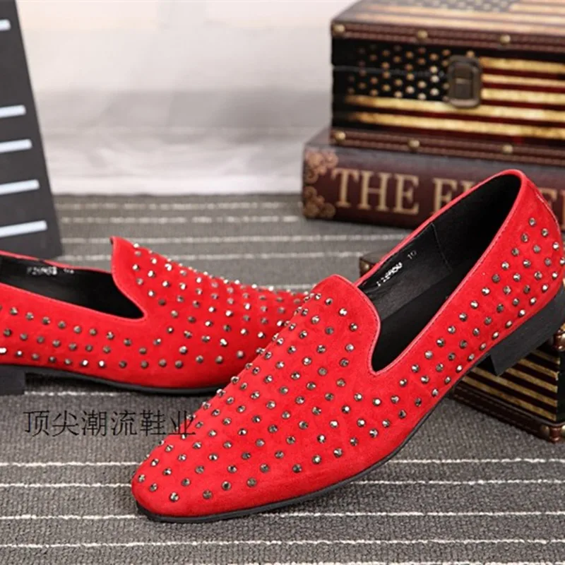 

chaussures hommes wedding dress mens italian leather shoes red black velvet loafers sapato masculino social flats