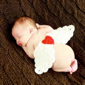 

Cute Baby Girl Angel Wing Heart Love Photo Shoot Costume Props For Newborn Photography Props Hand Knitting Christmas navidad