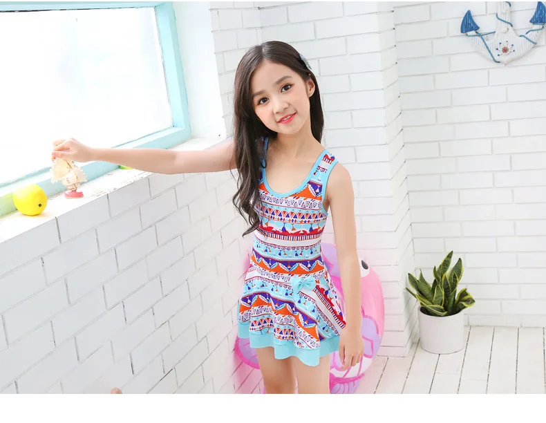 Милые классические купальные костюмы с шапочкой для девочек; детская ...