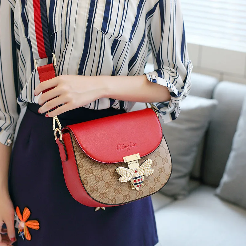 

XIANGFEIER Single Shoulder Bags for Women Leather bee Crossbody Bags Designer Handbags Fashion Half Moon mini Flap Bags Hot sale