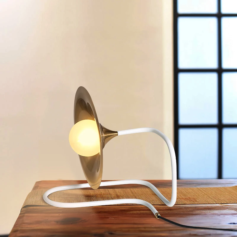 

Loft European Style LED Table Lamp e27 Retro Wood Iron Reading Study Work Desk Lamps Light Indoor For Bedroom Reading Room