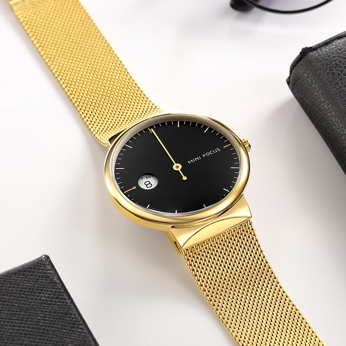 

MINIFOCUS 2018 Mens Watches Top Brand Luxury Quartz Clock Ultra Thin Golden Mesh Strap Minute Hand Hour Display Minimalist Watch