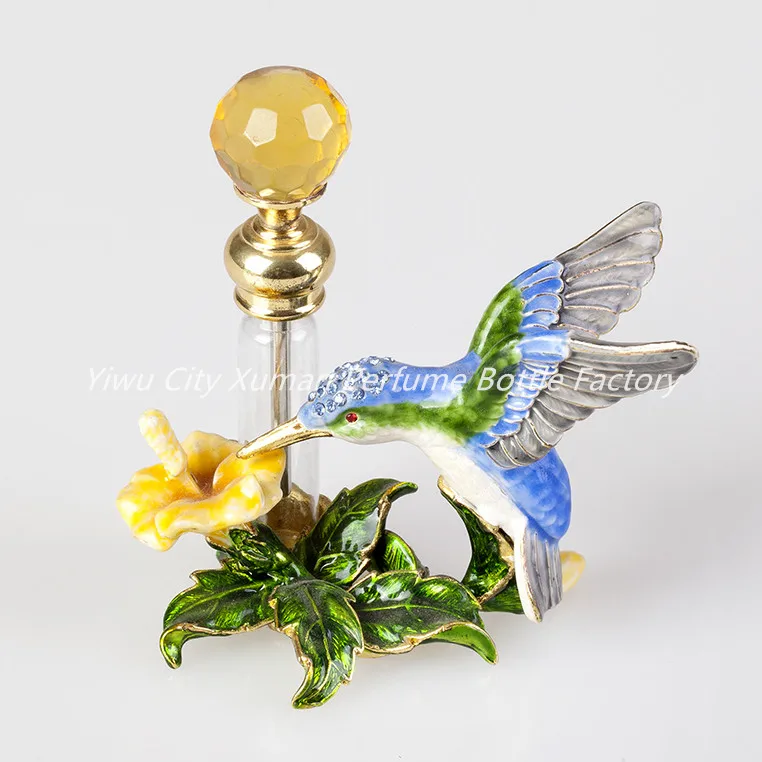 Cena 4ml butelka perfum w stylu Vintage puste butelki wielokrotnego napełniania metalowe Hummingbird szkło pusty pojemnik przenośny prezent dekoracja #70037