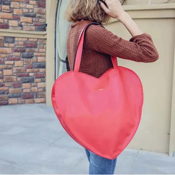 

Bag of heart shaped single shoulder big red love