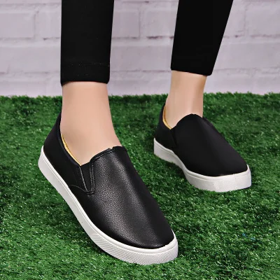 

Korean summer new pro British flat casual shoes leisure lady thick bottom slip on shoes round head student PU leather shoes