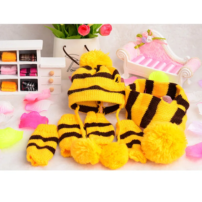 

Pet Dog Hat Scarf Socks Set Cute Keep Warm Stripe Knitted Costume For Winter Party BDF99
