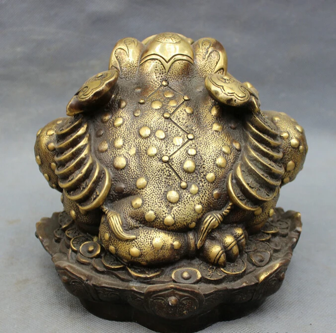 

S3228 Chinese Bronze Folk FengShui Wealth RuYi Hoptoad Toad On YuanBao Coin Statue D0318