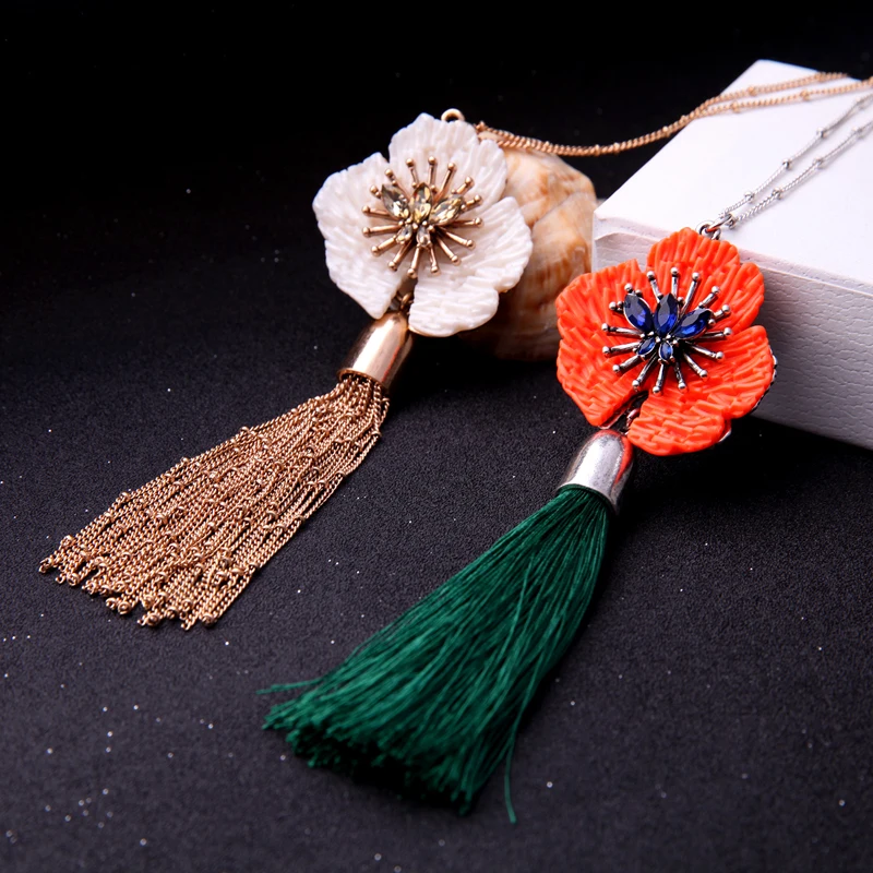 Flower Design Red and White Stone Necklace - Arshis - Buy Traditional and  Fashion south India Jewels