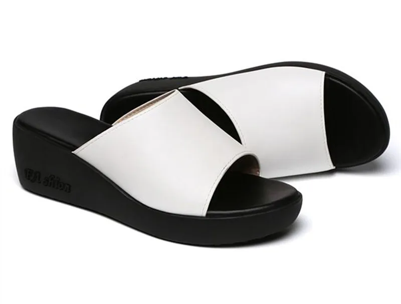496