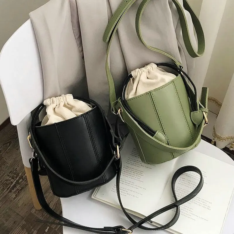 

2019 new Korean version of the wild handbag simple shoulder bag fashion Messenger bucket bag C42-53