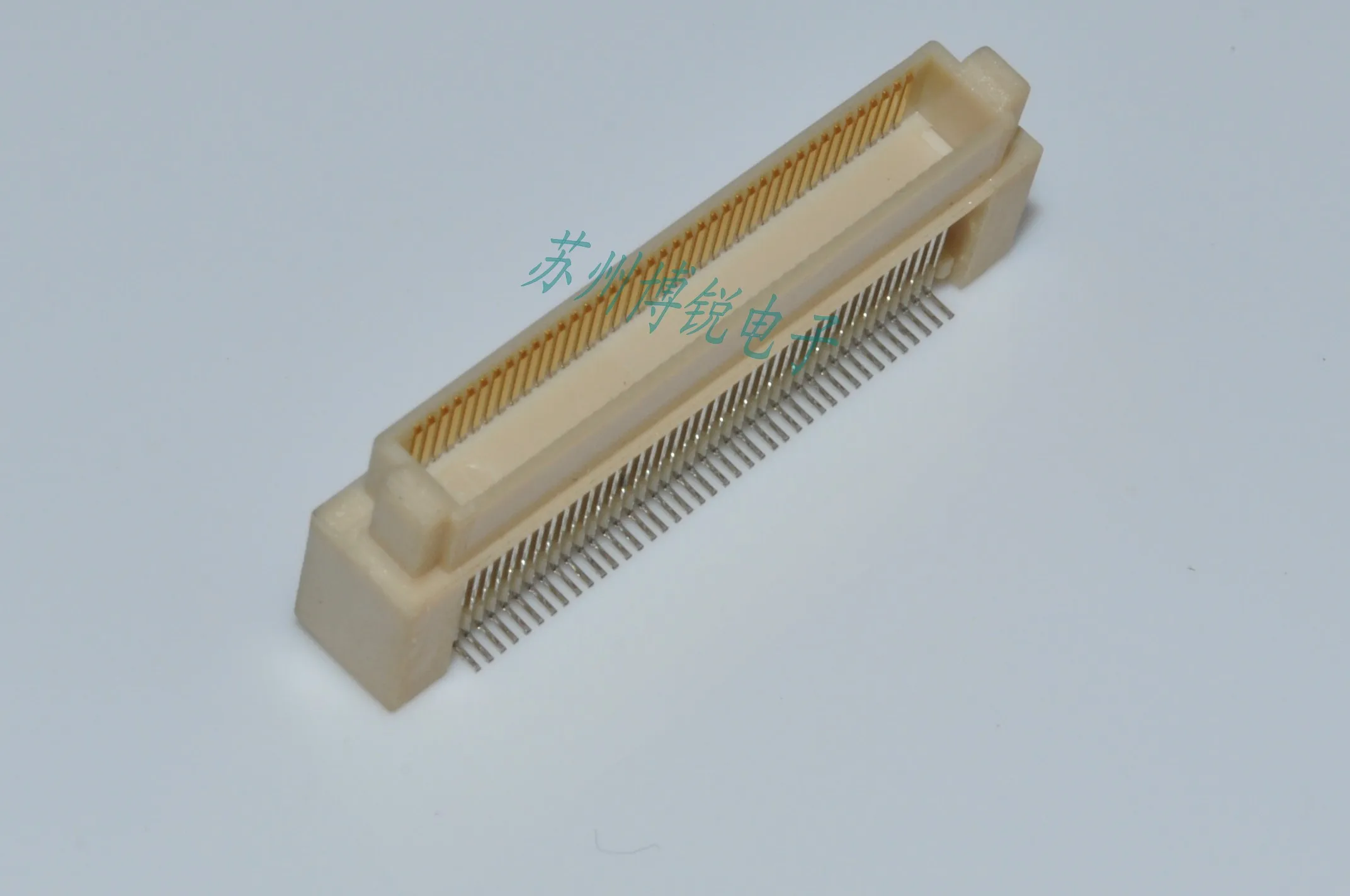 

HRS Hirose board-to- board spacing 0.6 80P female connector end height 10.85 FX8C-80P-SV6