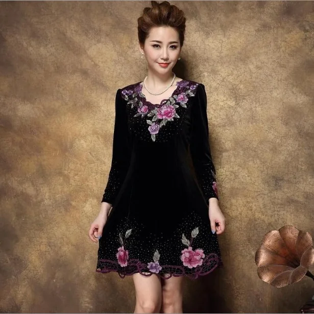Clobee элегантное вышитое печатное платье для женщин среднего возраста Vestidos Femininos с длинным рукавом размера плюс женское бархатное платье XL610