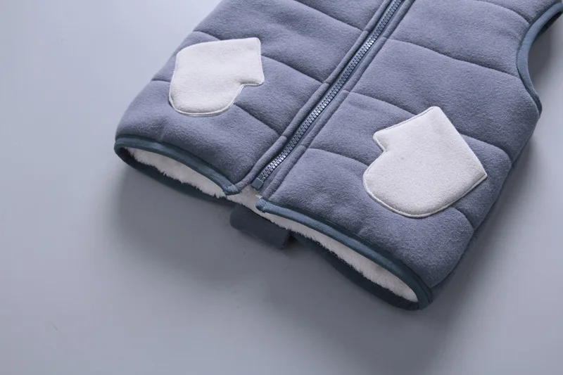 4715619578_538948725