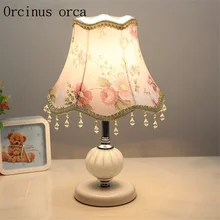 Европейский стиль, спальня, декорированная комната для бракосочетаний, теплая индивидуальность и креативная современная маленькая лампа с регулируемой яркостью, светодиодный прикроватный светильник