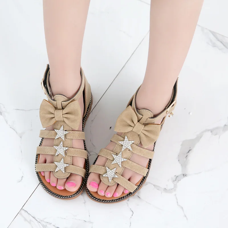 Новые летние корейские Звездные сандалии для девочек для детей, с бантом, туфли-лодочки с открытым носом, туфли принцессы для девочек; с мягкой подошвой Дикий толстые пляжная обувь, сандалии