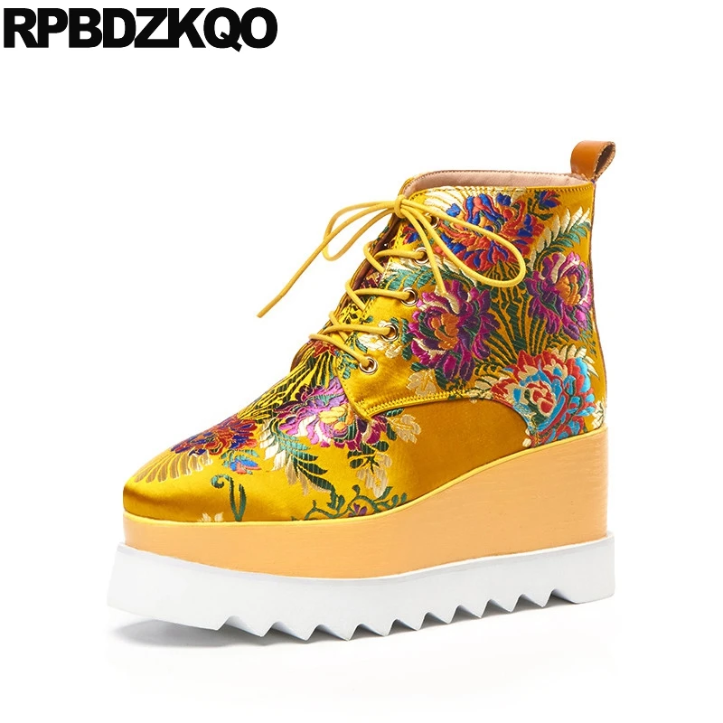 

Square Toe Embroidered Women Flower Shoes Yellow Embroidery Booties Front Lace Up Casual Ankle Boots Autumn Platform High Heel