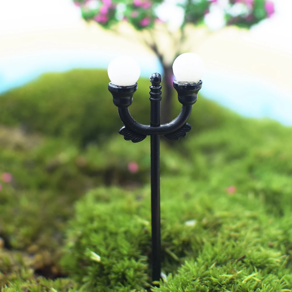 Милый миниатюрный металлический уличный светильник для кукольного домика, дорожный садовый фонарь, микро Ландшафтный мини-садовый домашний декор
