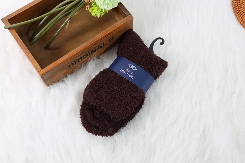 Warm Men Middle Socks Solid Color Super Soft Male Socks Carpet Floor Socks High Quality Coral Fleece 2019 Man Clothing Thickening (12)