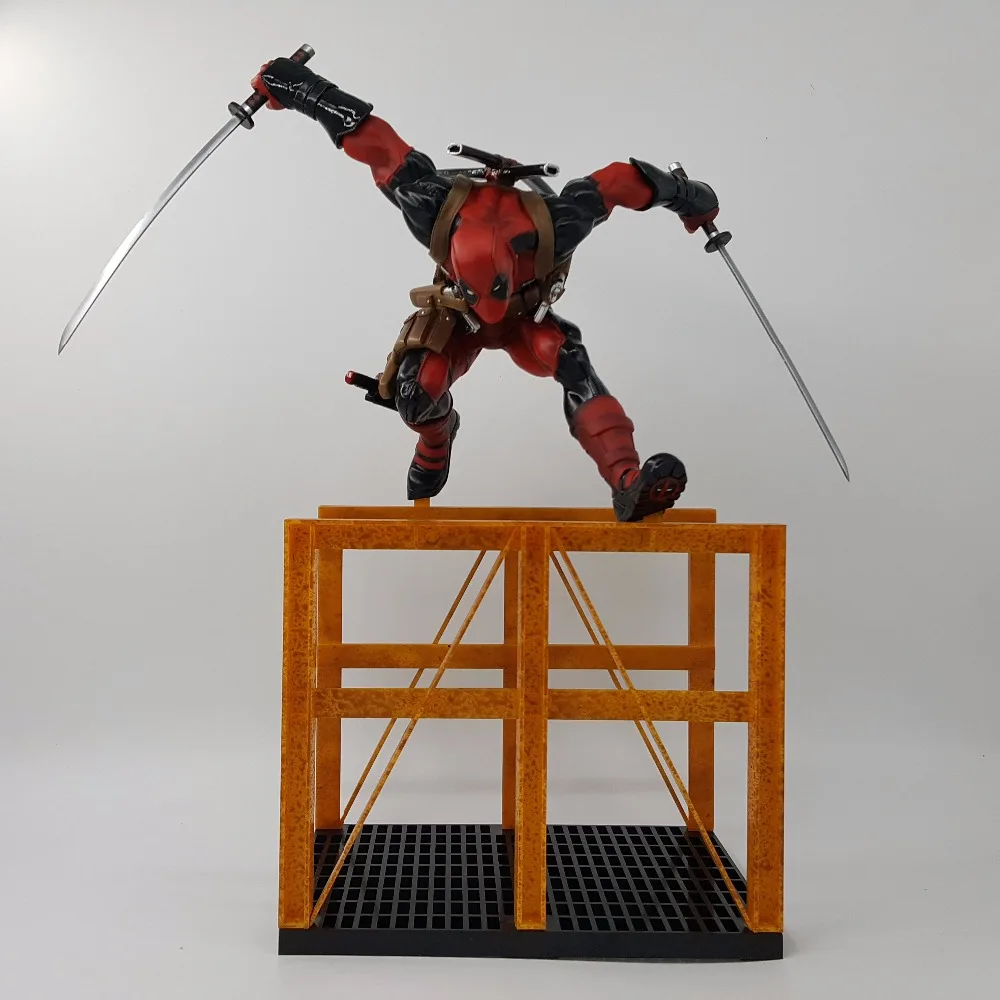 

Deadpool Action Figure X MEN Wade Wilson Wolverine Anime Deadpool Hurdling 38CM PVC Diorama Model Toy