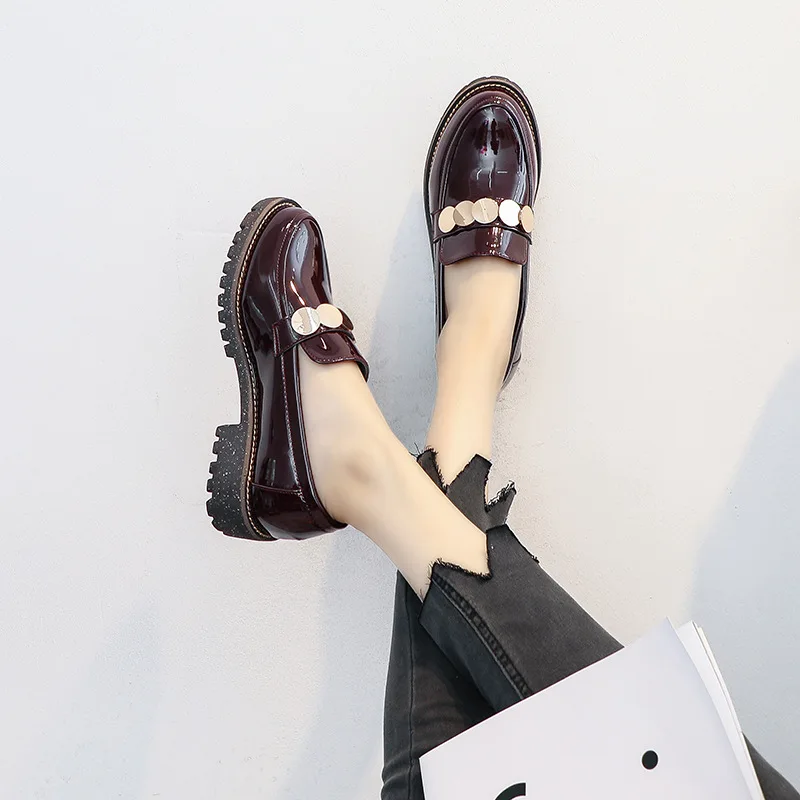 

2019 autumn new fashion simple solid color flat shoes women retro style comfortable wild casual loafers