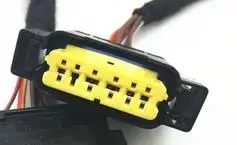 

Automotive Connector Door Harness Plug Yellow Black Plug 6 Holes