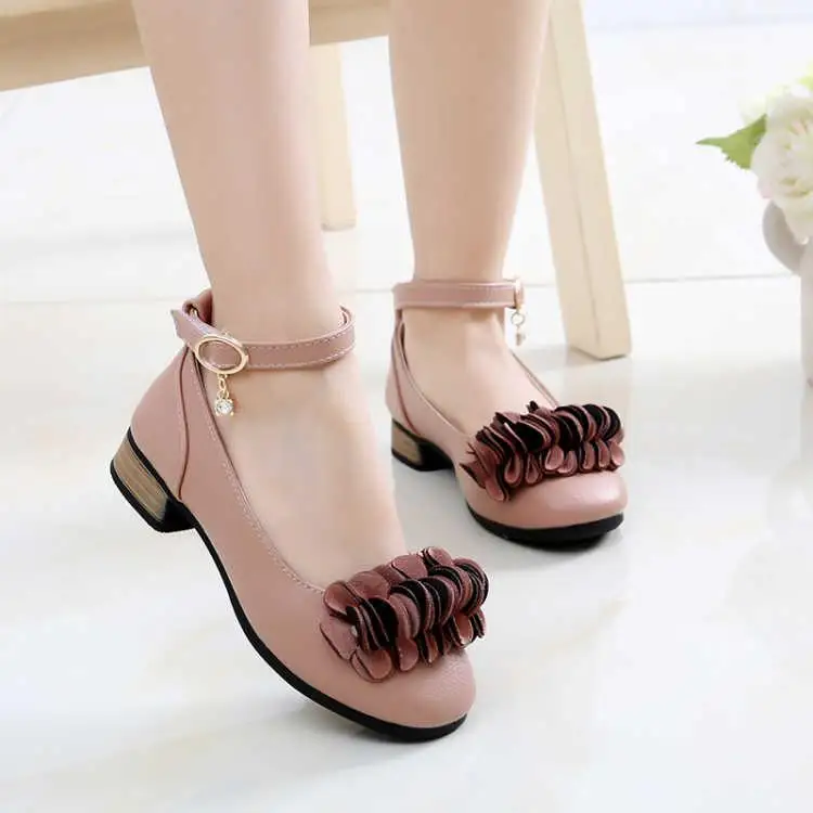 Детская Свадебная обувь из искусственной кожи в Корейском стиле; обувь принцессы для школьной вечеринки; модная обувь на каблуке с цветочным узором для девочек