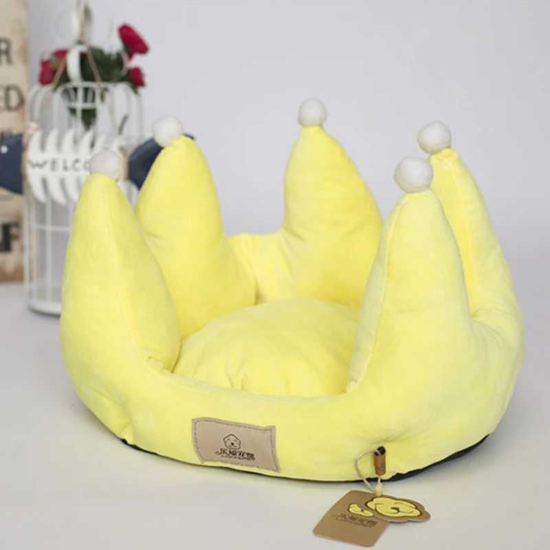 Warm-Dog-Beds-for-Small-Dogs-Cute-Crown-Shape-Dog-House-Nest-Soft-Cotton-Puppy-Bed (1)