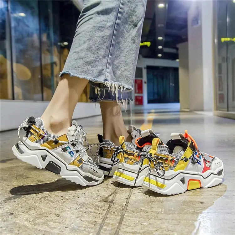 Женские кроссовки на платформе, не сужающийся книзу массивный каблук 5 см, со шнуровкой, повседневная обувь из вулканизированной кожи