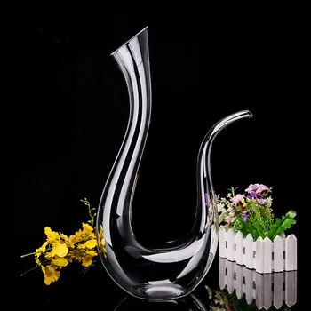 

Artificial Blowing Manual Cold Cut Lead-free Crystal Glass 700ml U Shape Transparent Wine Decanter
