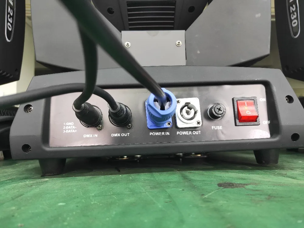 powercon in and out 1-2