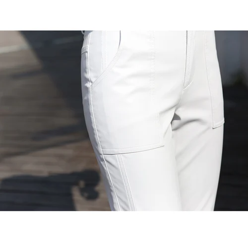 Кожаные Брюки женские весенние девять очков Корейские дикие брюки большой размер свободные повседневные студенческие ветрозащитные брюки - Цвет: Белый