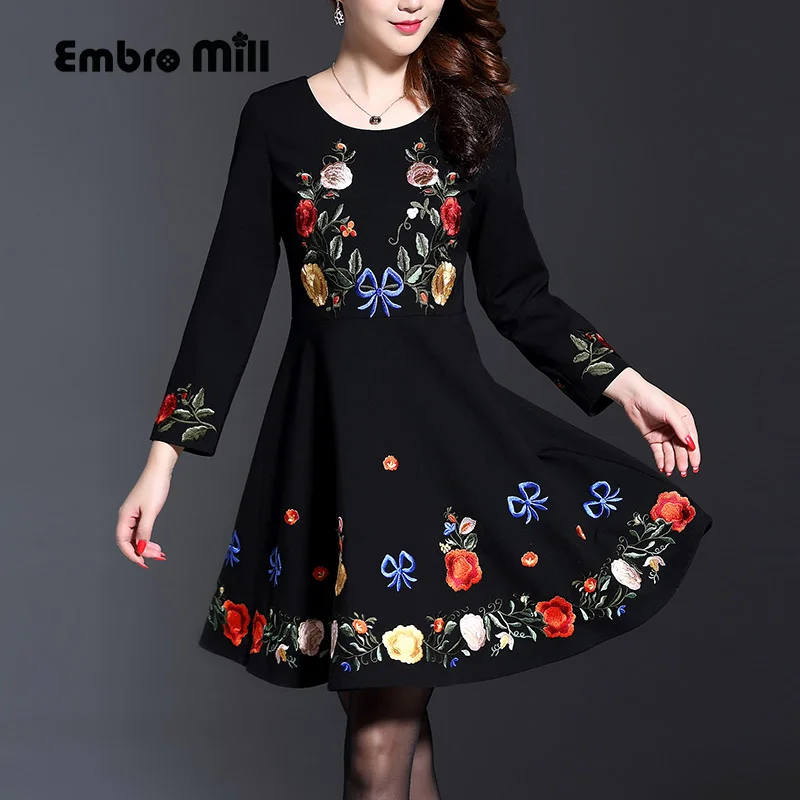 Floral embroidered dress aututmn new high quality embroidery elegant