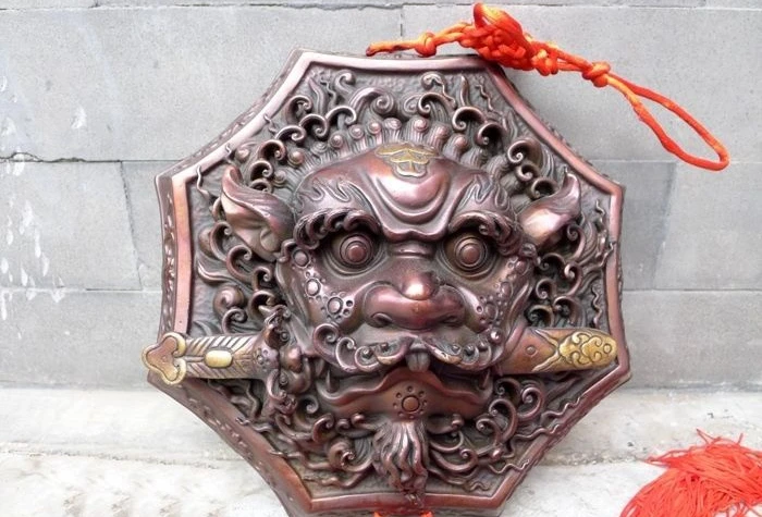 

China Feng Shui Red Bronze Copper Foo Dog Lion Avoid evil Wall hanging Statue a 0518