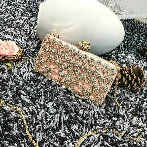 粉色