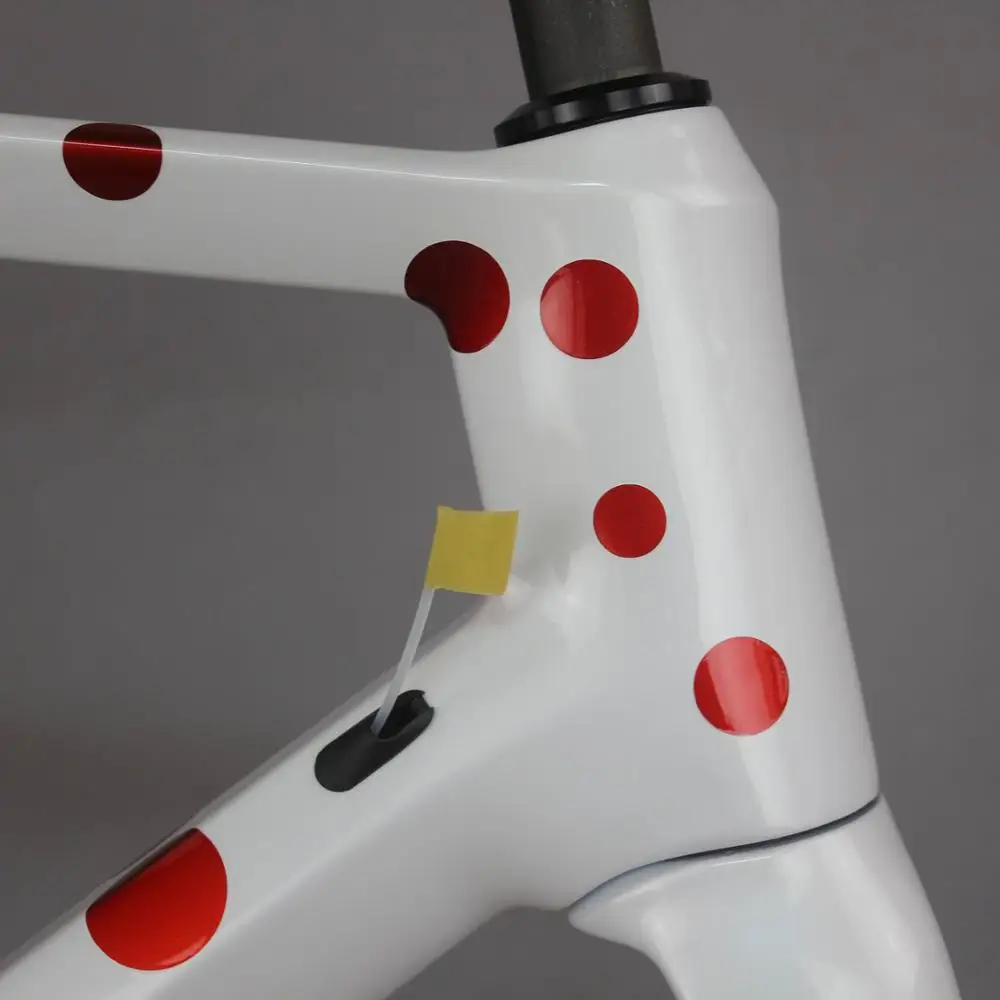 

2019 new China Oem design White dot carbon road bike frame tt-x1