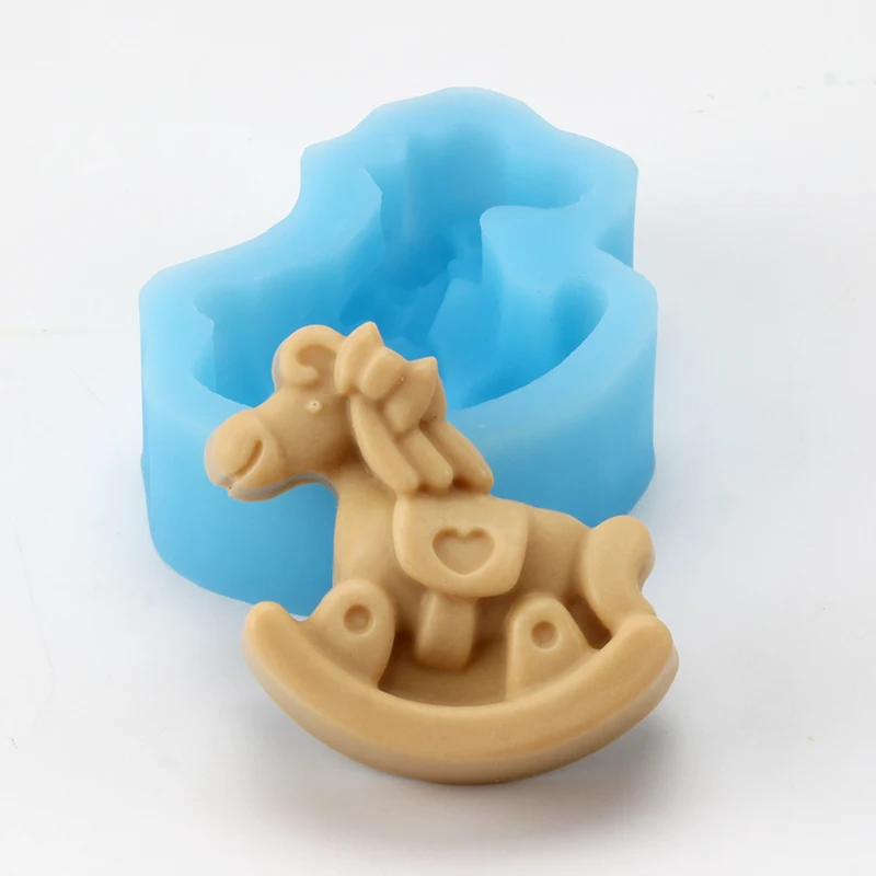 

Cute Trojan Shape Silicone Soap Mold for Natural Handmade Bath Bomb Craft Resin Clay Chocolate Candy Mould