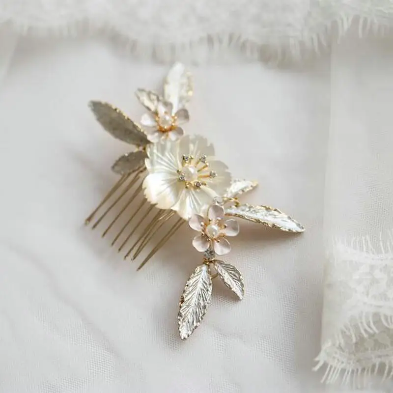 Высокое качество Свадебные аксессуары для волос натуральная раковина жемчуг цветок расческа для волос золотого цвета головной убор