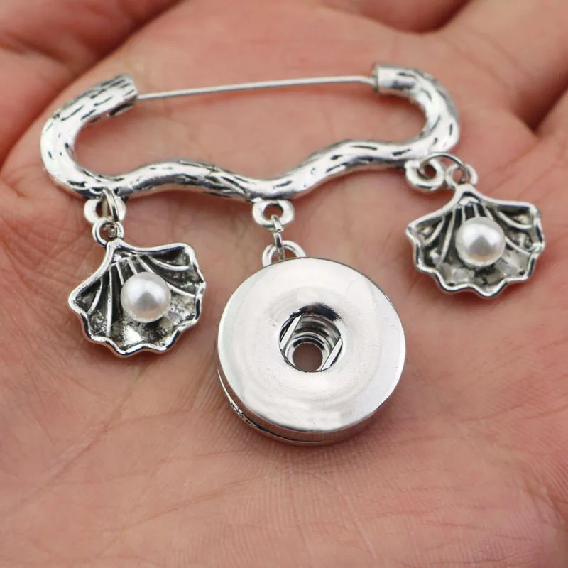 

New trendy Snap Metal Button Brooch Simple deduction Fit 18mm Metal charms Snap Button Jewelry For Women Girls