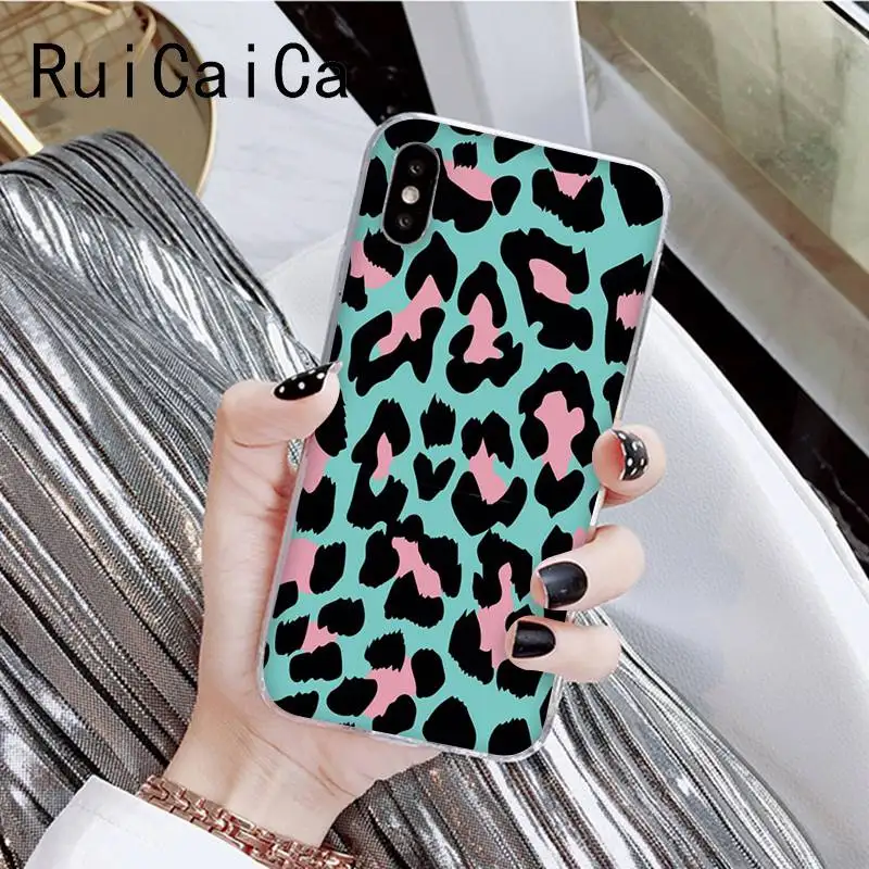 Leopard newly popular pink art aesthetic pattern